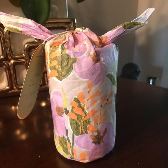 Anthropologie ILLUME Pomegranate & Peony Candle - Picture 4 of 4